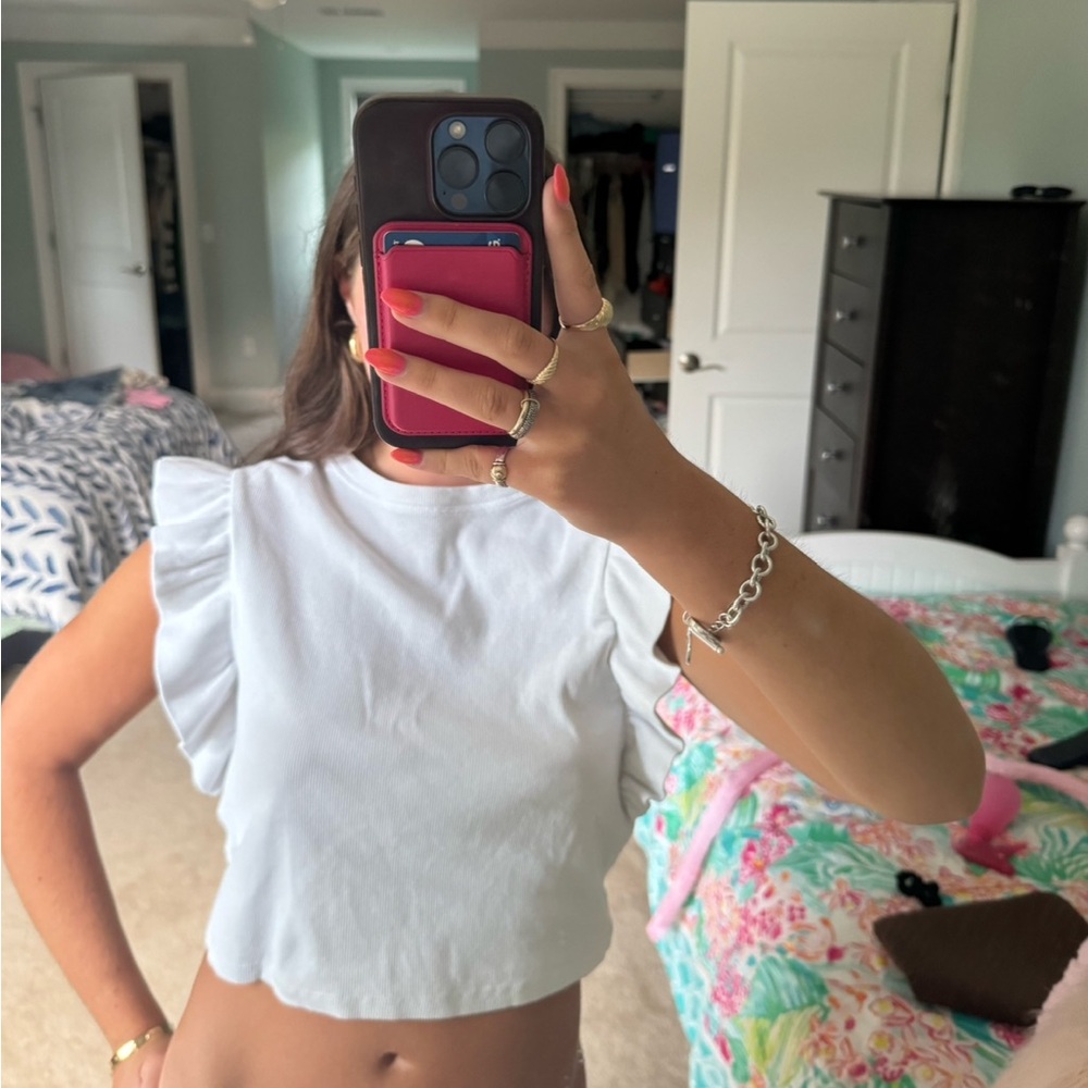 white ruffle zara top size large🤍🤍